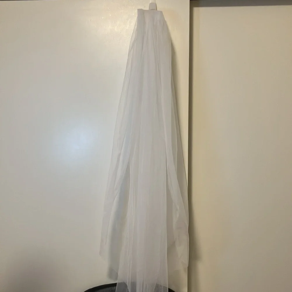 Bride To Be - Veil Hair Piece 40” in White Lace plus Glittery Metallic Sash NWOT